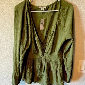AE NWT Tunic Top size XL